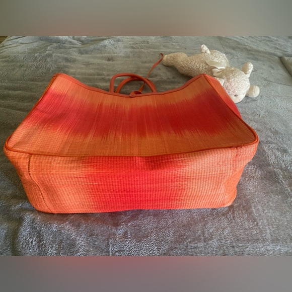 Flora Bella Cascais-Papaya
Leather Large Bag Brand New - Picture 6 of 11